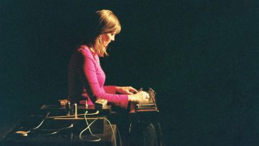“I view the instrument I play not as an object to be mastered, but as a partner with which to share with the listener a meaning”: Pioneering pedal steel guitar virtuoso Susan Alcorn has died aged 71