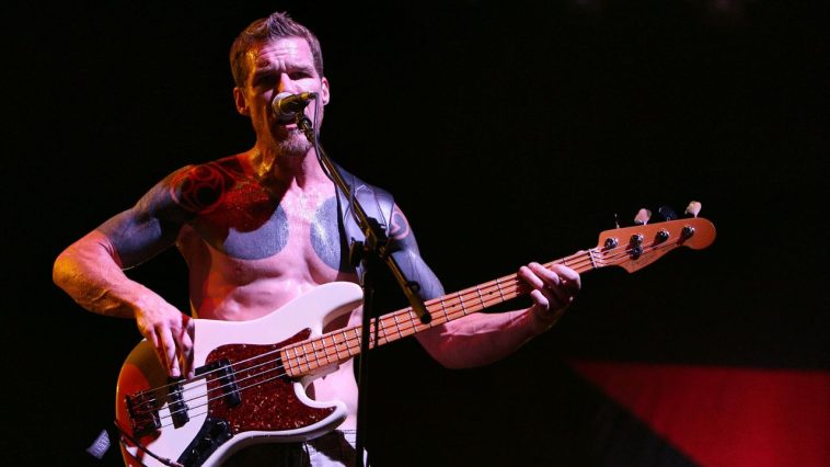 “I’m like the Pablo Escobar of bass. If a dude works on my pedalboard, it’s almost like I have to kill him after he’s done!” With Rage Against the Machine, Tim Commerford pioneered an all-time iconic bass tone. No wonder he’s cagey about his setup