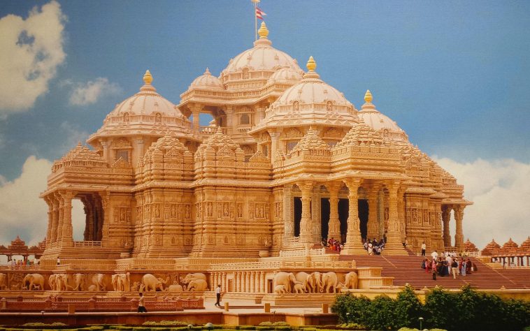 Dva grada u jednom, čudesna arhitektura, impozantna povijest, ali i razvoj