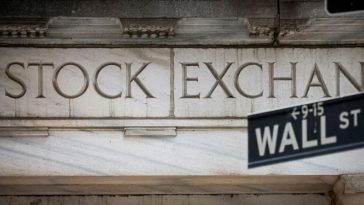 Wall St retreats as cyclical stocks drag after jobs data; Powell in focus