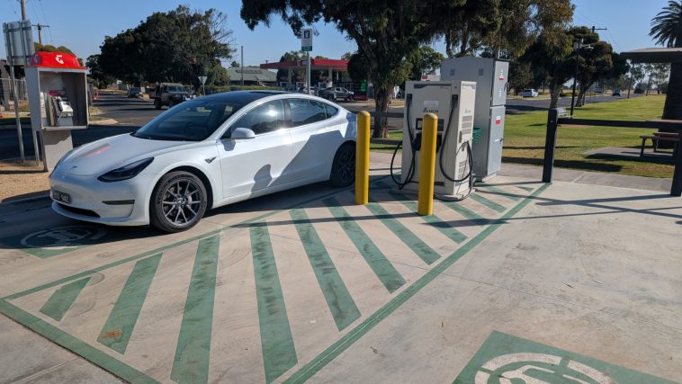 Everty EV Charger abandoned, AGL acquired a nightmare and needs to fix it immediately