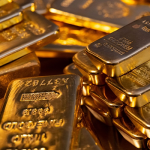 ‎Gold prices fall, record weekly gains