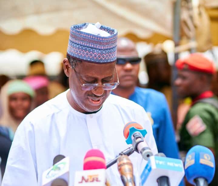 FG warns against poor quality in Renewed Hope housing projects, threatens demolition, contract revocation 