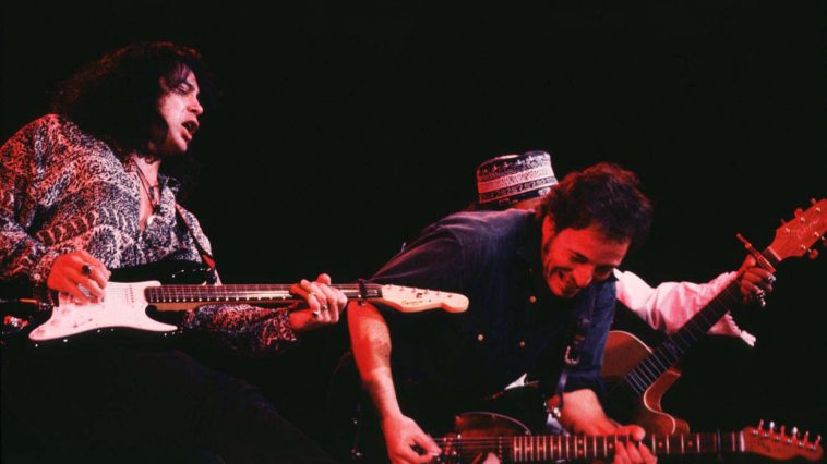 “Bruce goes, ‘Man, you’ve got a lot of twang.’ I said, ‘Too much?’ And he said, ‘Ah, you know…’” Joining Bruce Springsteen’s post-E Street Band group, Shane Fontayne had the unenviable task of filling the shoes of Stevie Van Zandt and