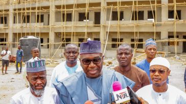 Kwara gov inspects prototype school, pledges more education investment