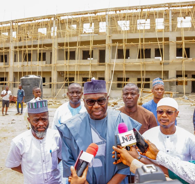 Kwara gov inspects prototype school, pledges more education investment
