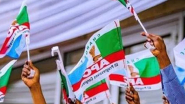 Four Edo lawmakers defect to APC