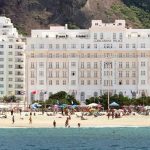 Copacabana Palace realiza leilão de mobília antes de grande reforma; veja detalhes