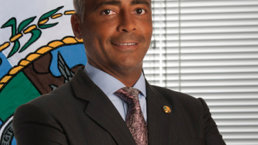 Brazil legend Romario demands ‘cards for cash’ probe against Paqueta’s uncle