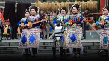 China’s Latest Marketing Craze? Rent-a-Robot