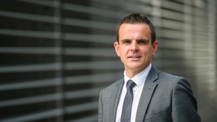 Moj sodnik je lahko robot