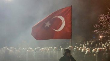 Türkei: Gericht ordnet U-Haft für Erdogan-Rivalen Imamoglu an – Erneut Hunderte Festnahmen bei Protesten