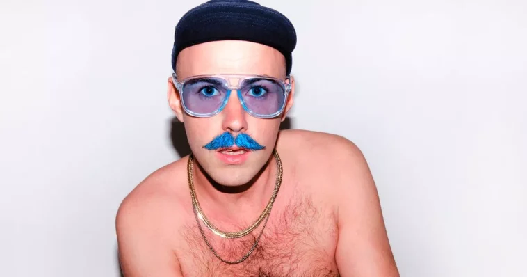 Naturists calling for nudist geeks to get out their joysticks for retro gaming event