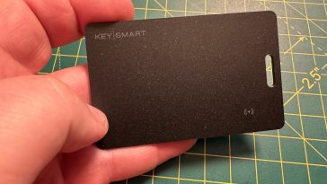 This AirTag wallet alternative is more functional than Apple’s