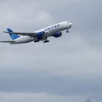 Oh Nah! United Airlines Offers Passengers THIS After Pilot Turned Plane Around For His Forgotten Passport