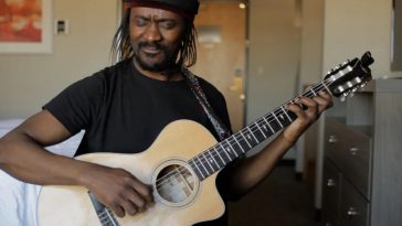 Watch Niwel Tsumbu Perform “Milimo”