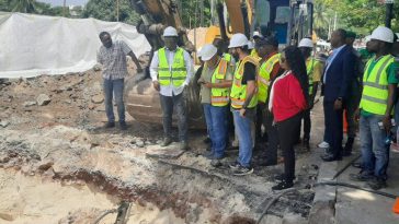 Gridlock: Umahi apologises to Lagosians, Tinubu, says bridge closed without approval