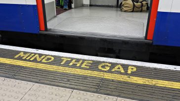 Windows 11 poised to beat 10, mostly because it has to