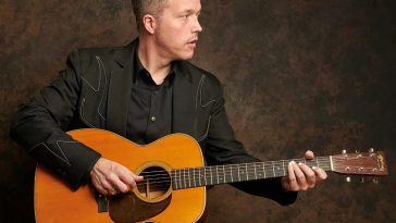 Jason Isbell Takes the Solo Spotlight on ‘Foxes in the Snow’