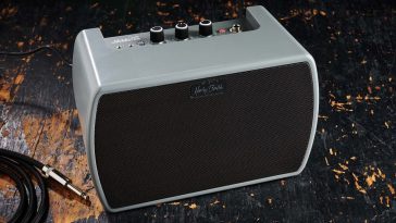 “For the price, it’s pretty much unbeatable.”: Harley Benton JAMster Guitar review