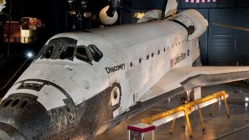 Why are two Texas senators trying to wrest a Space Shuttle from the Smithsonian?