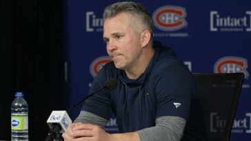 The famous “on s’est vomi dessus” at the beginning of the season, it was against the Capitals