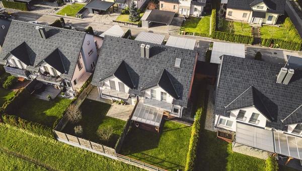 Koliko stane hiša v različnih delih Slovenije in kaj je zdaj z nepremičninskim davkom?