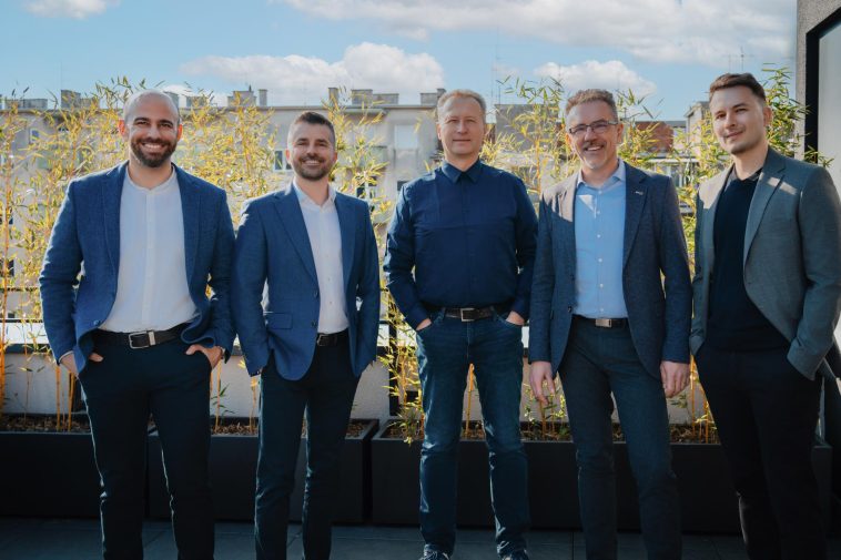 Tko zna bolje od bivših bankara koja IT rješenja trebaju bankama?!