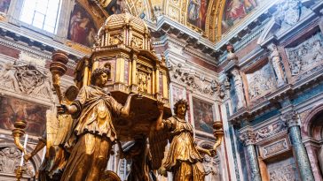 Kiderült, mikor választják meg Ferenc Pápa utódját