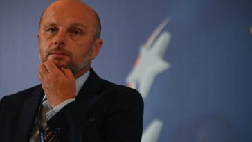 Prezydent Rzeszowa tłumaczył się z zamiłowania do zagranicznych delegacji