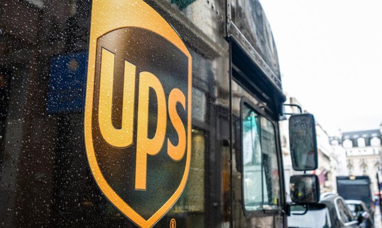 Zwolnienia grupowe w UPS. Pracę w 2025 roku straci ok. 20 tys. osób