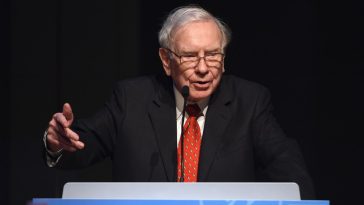 Warren Buffett will step down as Berkshire Hathaway CEO