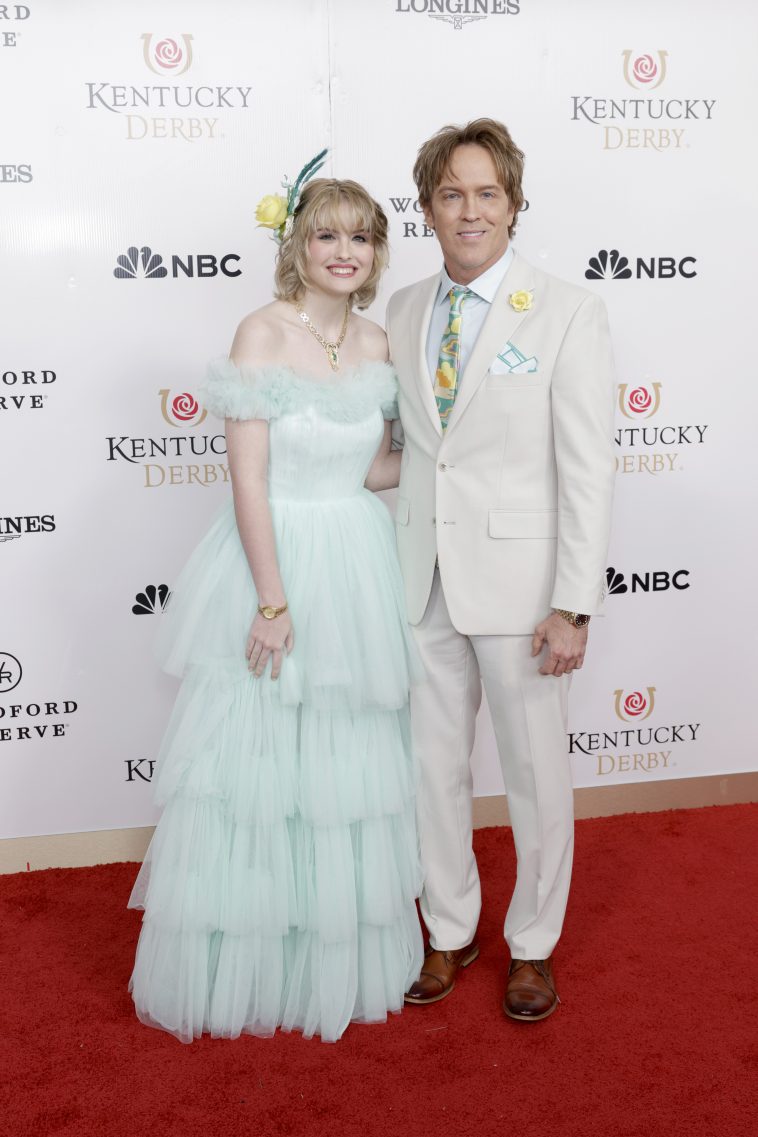 Anna Nicole Smith’s look-alike daughter, Dannielynn, 18, wears late mom’s gold jewelry to Kentucky Derby 2025