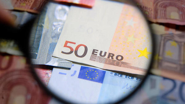 Pri milijardah za okrevanje ni jasno, kaj državljani dobijo za svoj denar