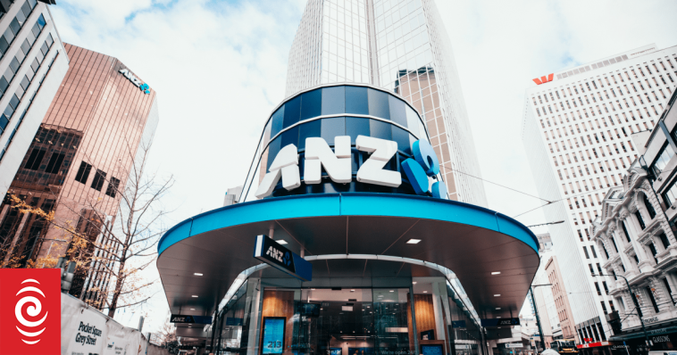 Biggest bank bottom of customer rankings
