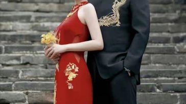 Wang Xiaofei Holds Wedding Celebration