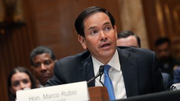 Hetekre vagyunk egy hatalmas polgárháborútól? Veszélyre figyelmeztet az amerikai külügyminiszter