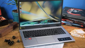 Get this Acer touchscreen laptop with 16GB RAM for just $288