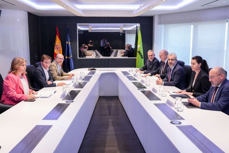 Aena y el Ayuntamiento de Madrid acuerdan intervención social para localizar a personas sin techo