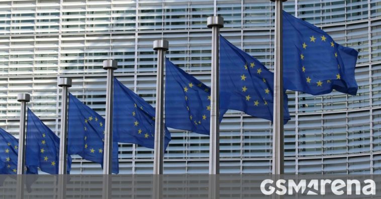 Smartphone market in Europe slips 2%, premium phones on the rise