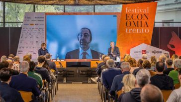 Kje se je izgubila rast produktivnosti od digitalizacije in UI