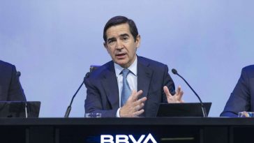 BBVA admite a la SEC riesgo de que no salga la opa a Sabadell tras la intervención del Gobierno