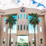 الوطنية للتعليم توقع عقد إيجار أرض في الرياض مع تطوير للمباني