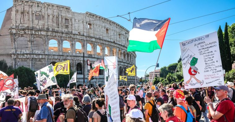 La piazza contro il decreto sicurezza: «No allo Stato di paura»