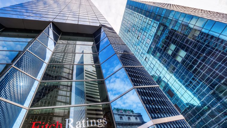 Ítéletet mondott a Fitch, több bankrendszer kilátásait lerontotta