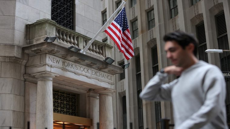 US Stock Market Highlights: S&P 500 rises for a third day as traders hope for progress on U.S.-China trade talks