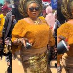 OJUDE OBA 2025: Lady reveals how a woman angr!ly hit her phone with a hand fan when she was recording her during the festival (WATCH)