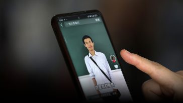 Amid Gaokao, Students Turn to a Reclusive Math Genius for Luck