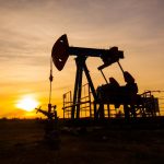 Petrolio: prezzo sale dopo attacco di Israele all’Iran