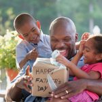 100 simple and sweet Father’s Day wishes that’ll make him smile